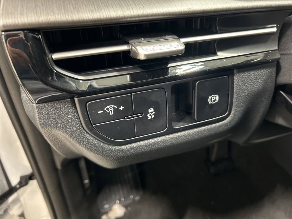 New 2026 Kia Sportage X-Line image 11