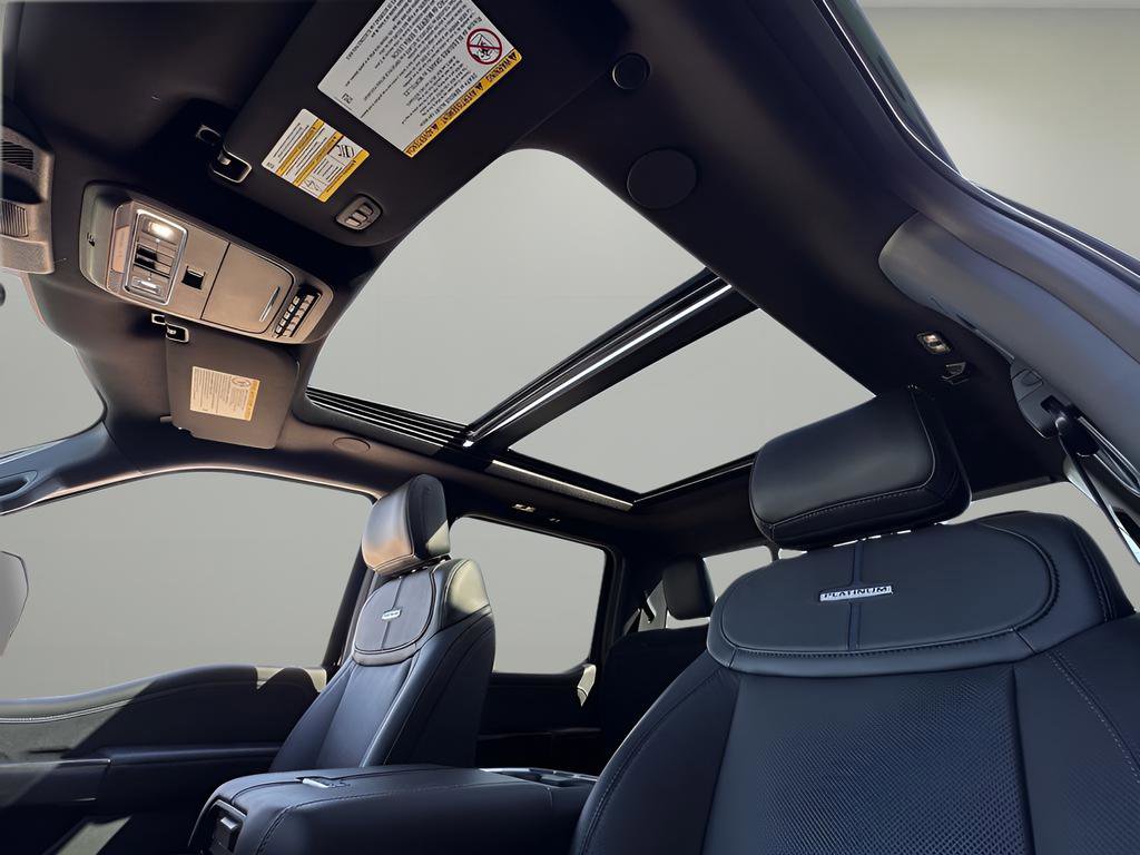 Used 2026 Ford F450 Platinum w/ FX4 Off-Road Package image 31