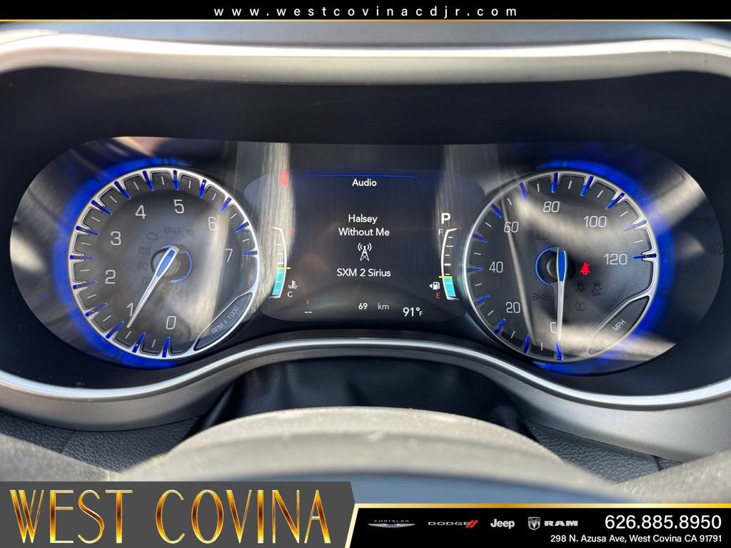 New 2027 Chrysler Pacifica Select FWD image 24