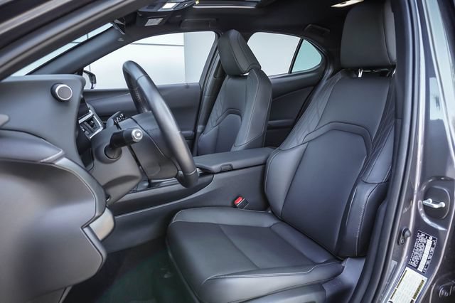 Certified 2025 Lexus UX 300h FWD w/ Accessory Package (Z2) image 10