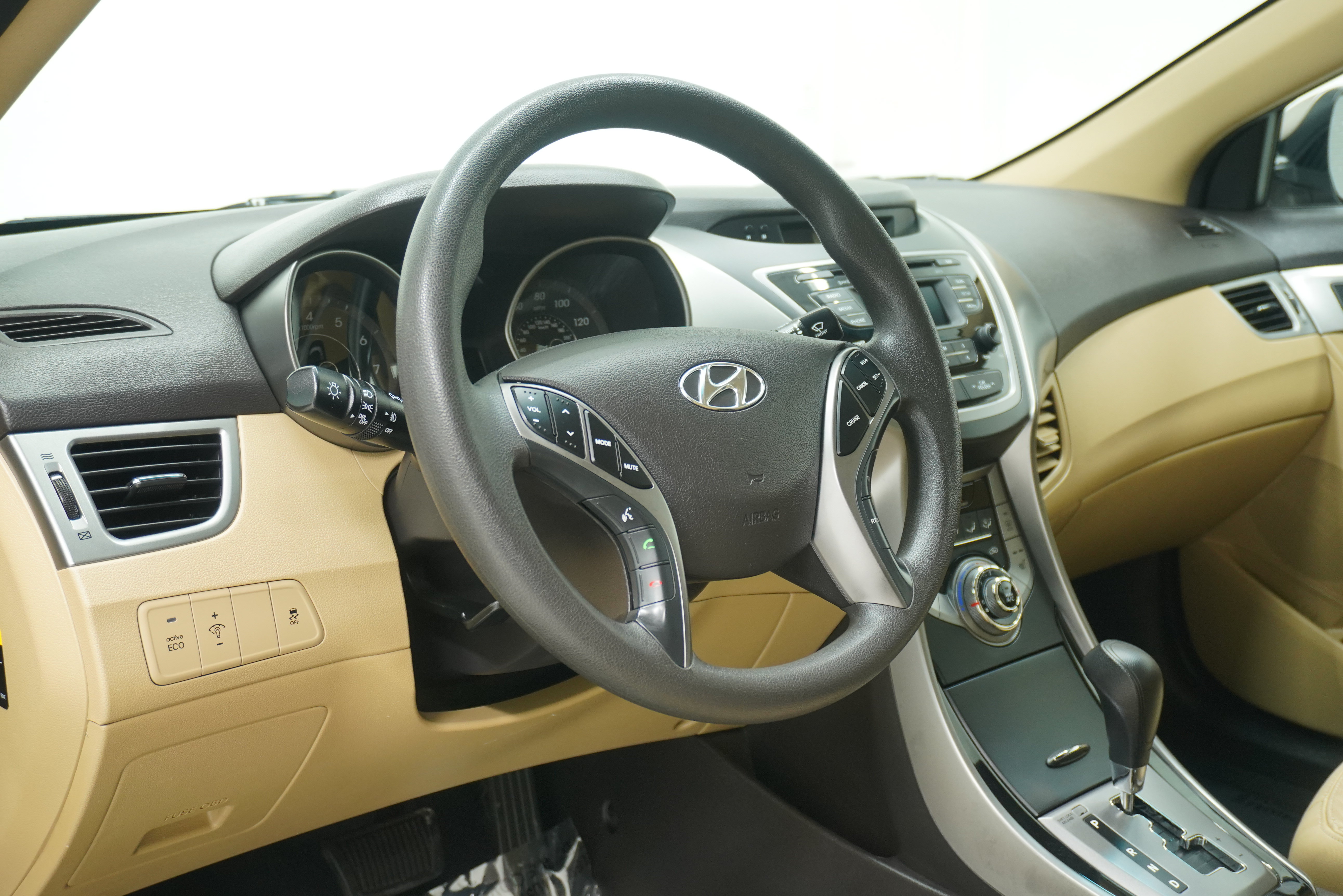 Used 2013 Hyundai Elantra GLS w/ Preferred Pkg FWD image 10