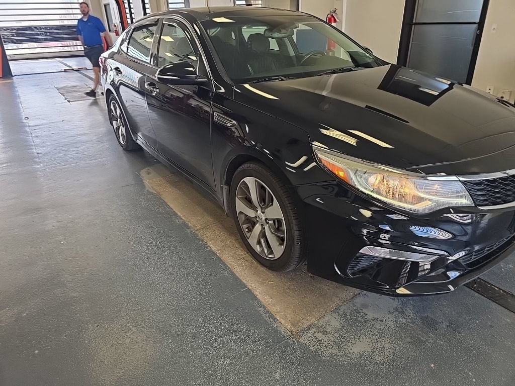 Used 2019 Kia Optima S w/ S Panoramic Sunroof Package FWD image 1