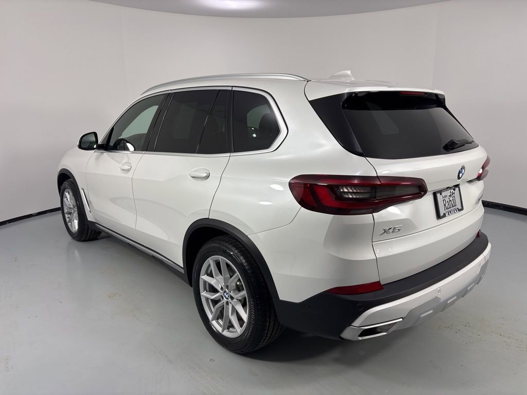 Certified 2023 BMW X5 xDrive40i w/ Executive Package image 5