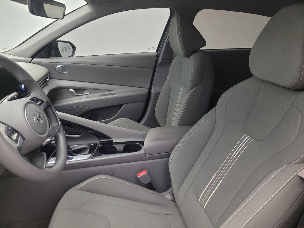 Used 2023 Hyundai Elantra Blue FWD image 17