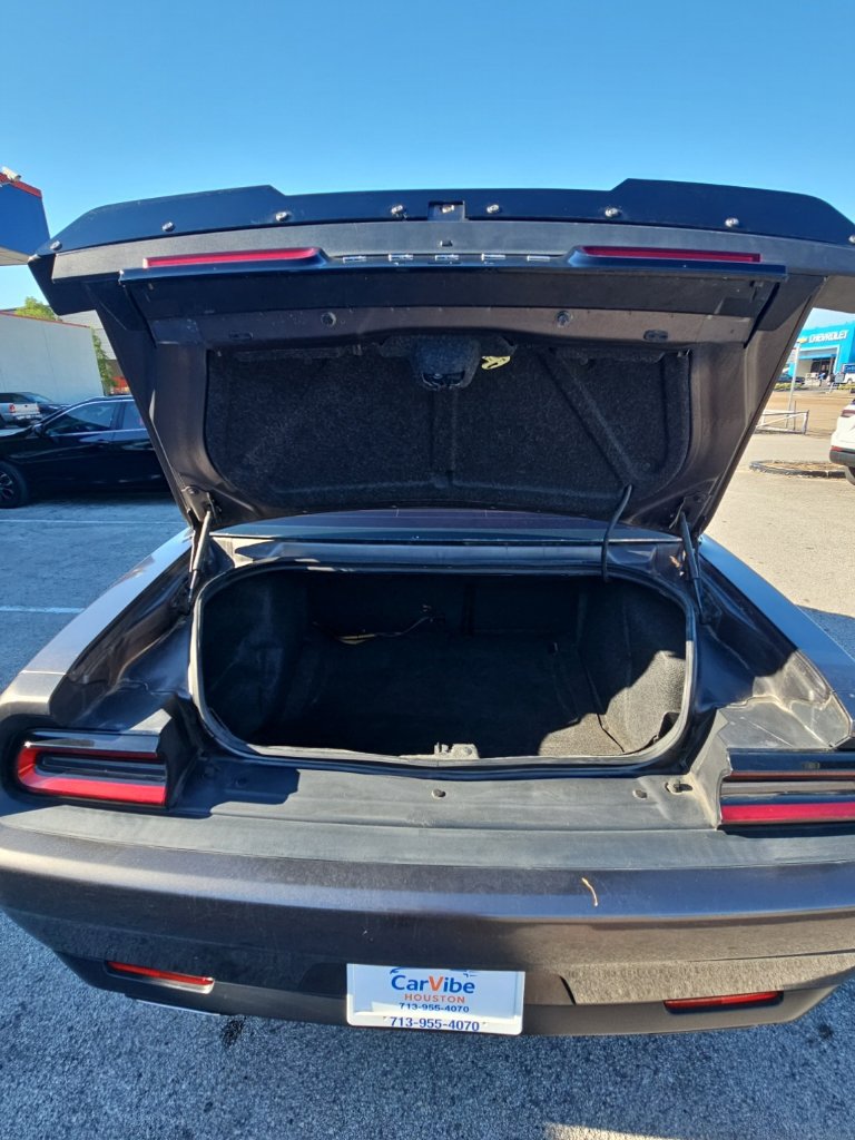 Used 2019 Dodge Challenger SXT RWD image 25