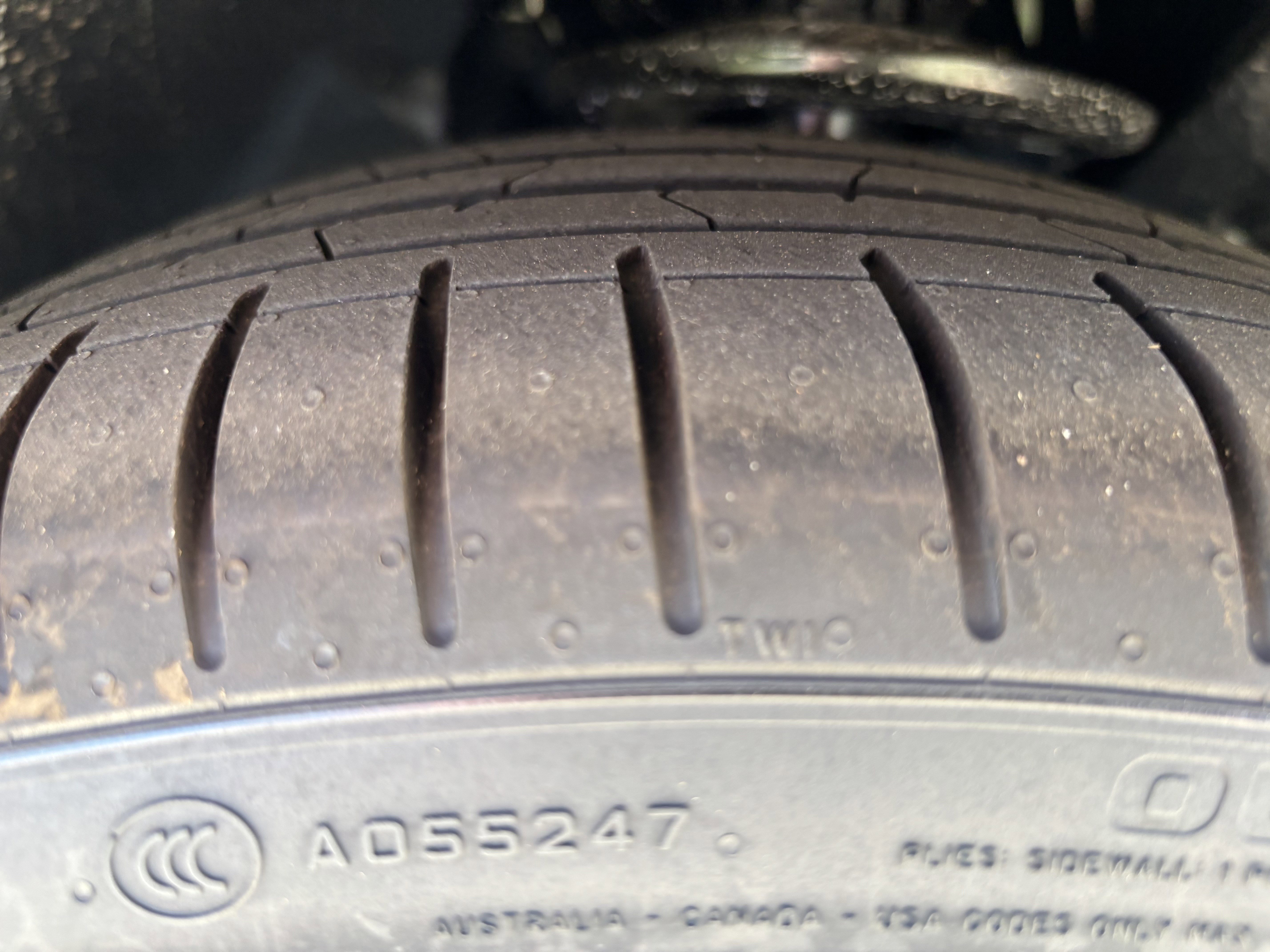 Certified 2025 BMW 230i Coupe w/ M Sport Package image 12