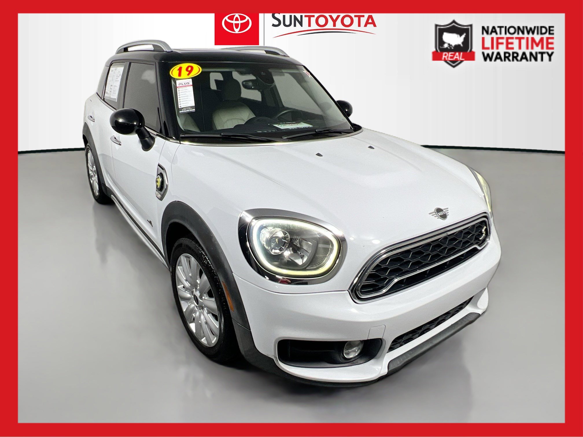 Used 2019 MINI Cooper Countryman SE w/ Convenience Package image 1