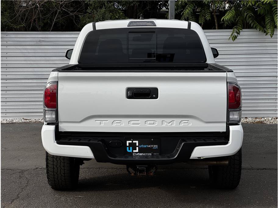 Used 2023 Toyota Tacoma TRD Sport AWD/4WD image 11