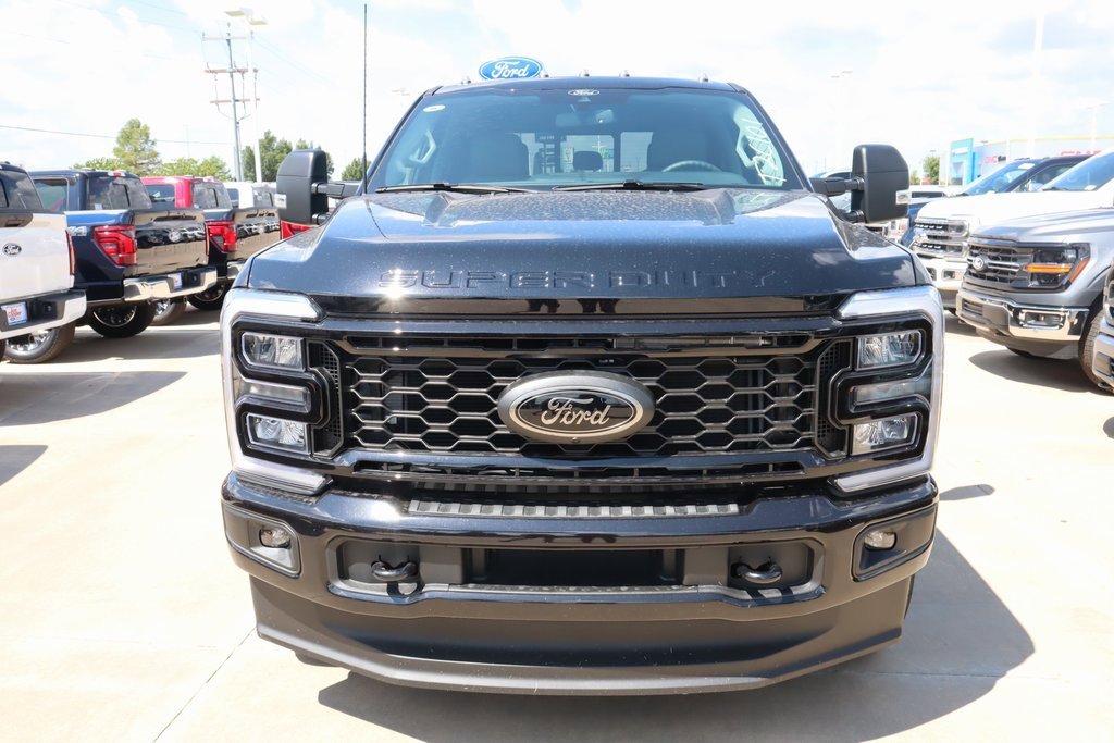 New 2025 Ford F250 XLT w/ Black Appearance Package image 10