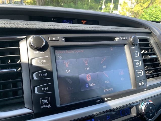Used 2015 Toyota Highlander Limited AWD/4WD image 21
