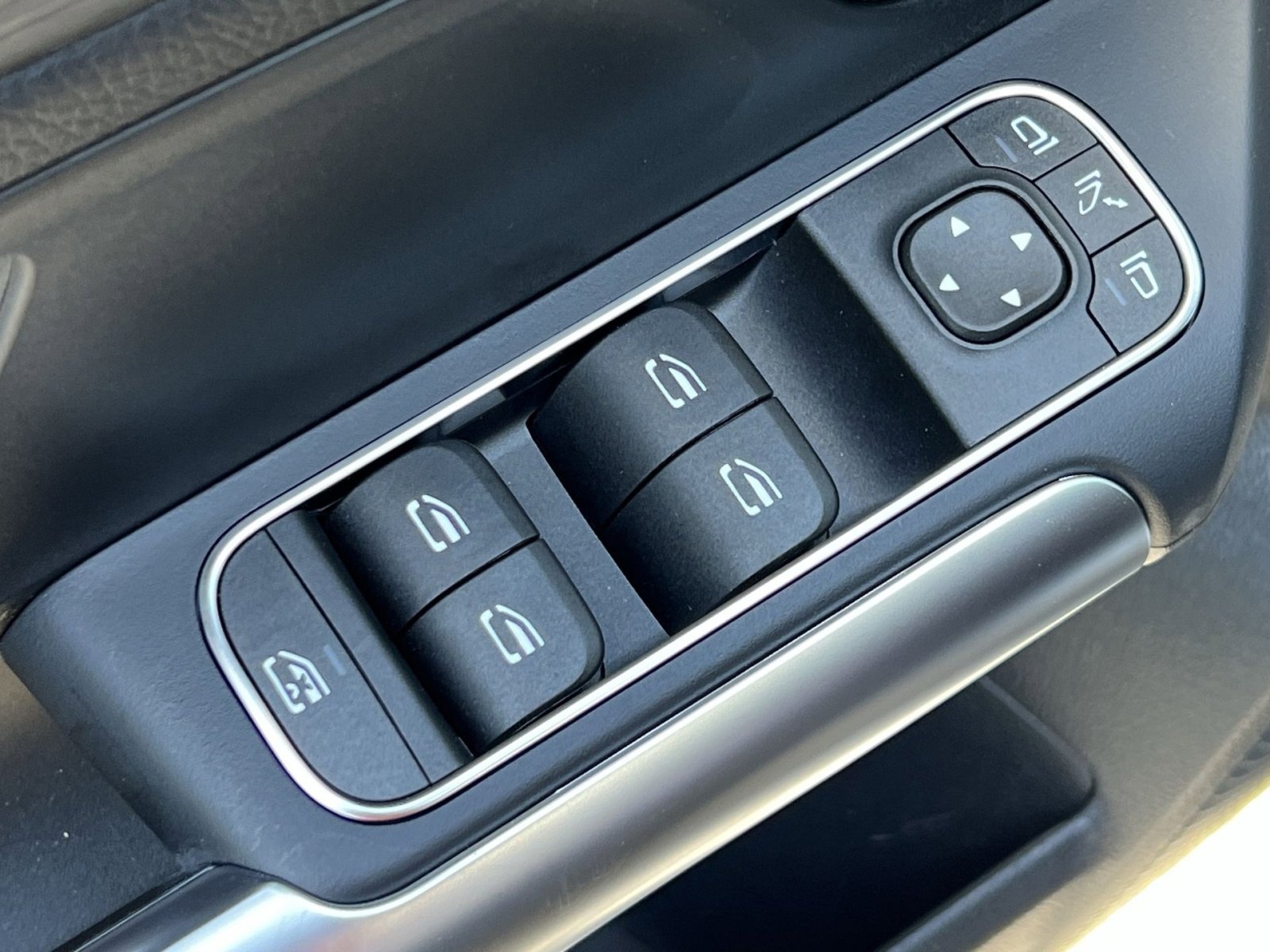 Certified 2026 Mercedes-Benz GLA 250 4MATIC image 13