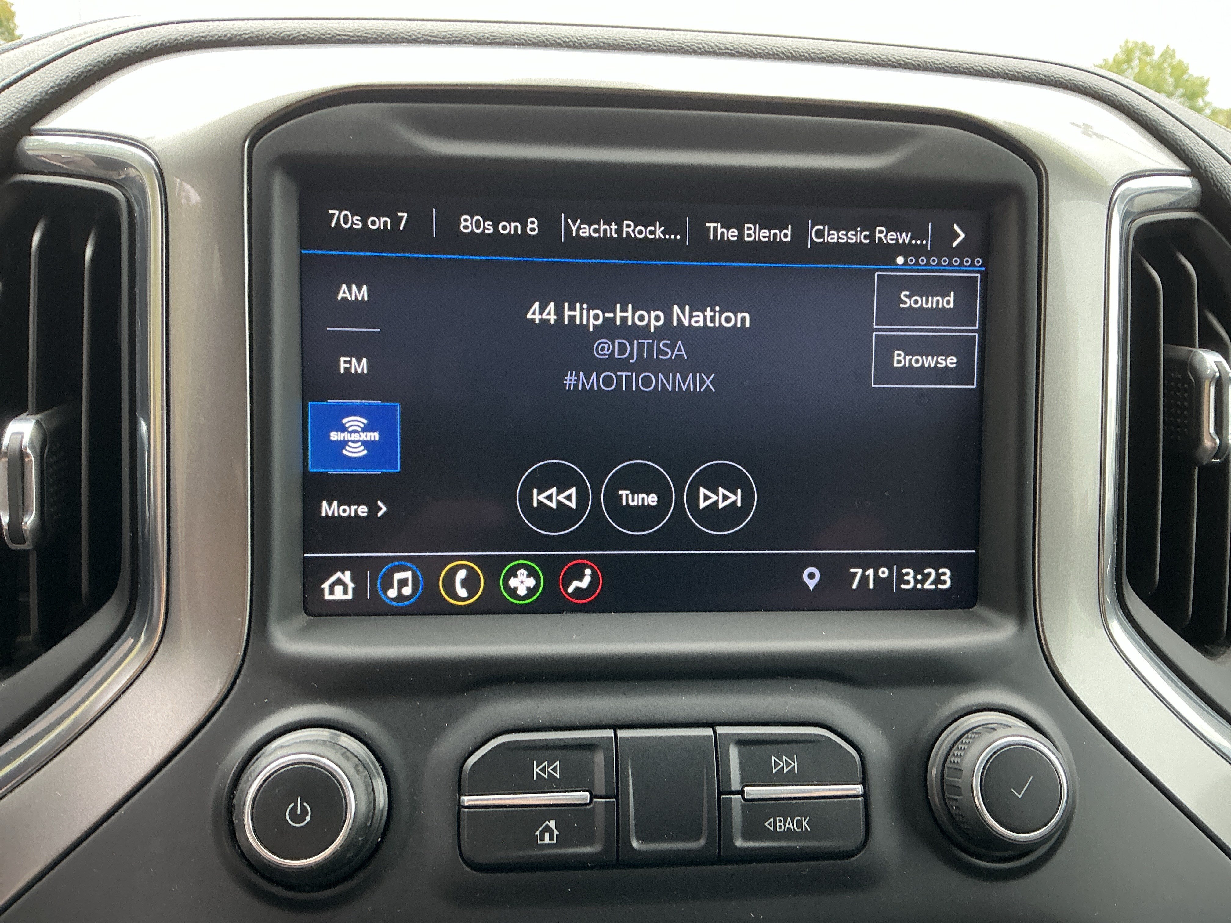 Used 2019 Chevrolet Silverado 1500 LT w/ All-Star Edition AWD/4WD image 20