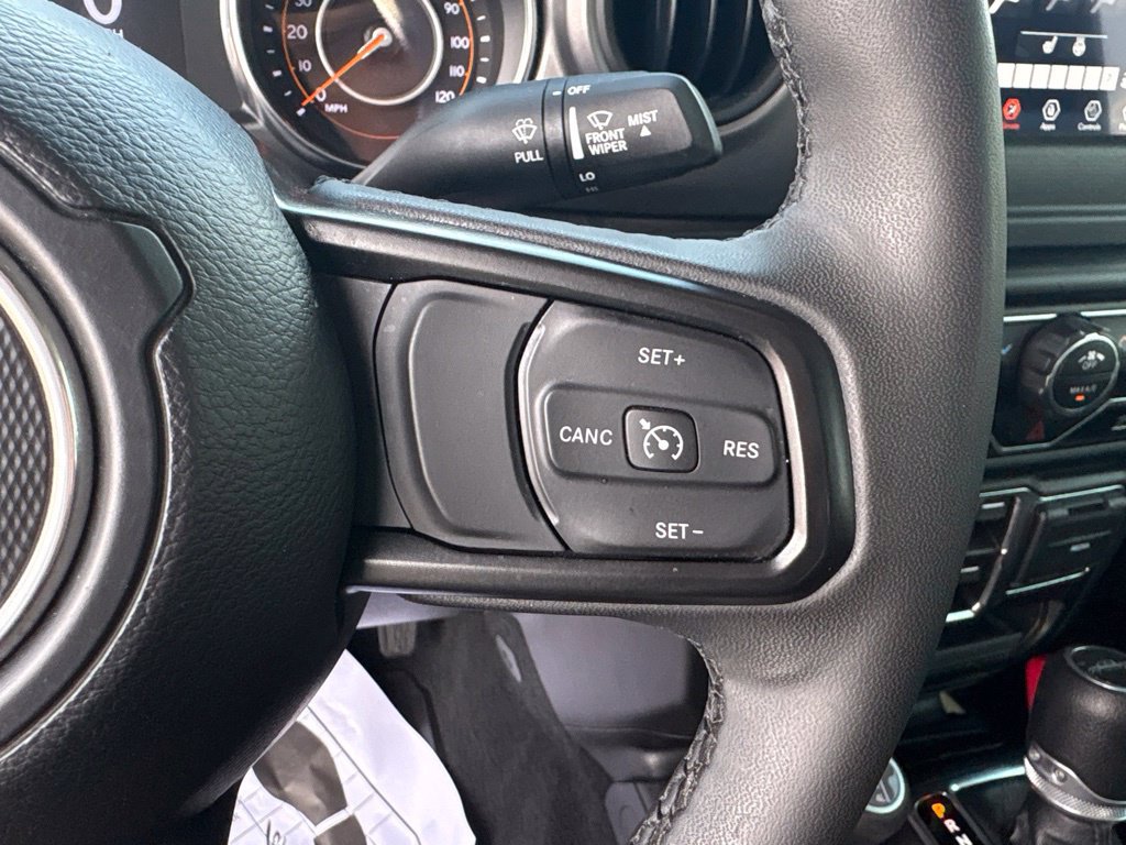 Certified 2023 Jeep Gladiator Sport AWD/4WD image 17