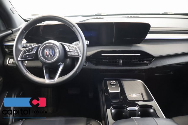 Used 2025 Buick Enclave Preferred AWD/4WD image 14