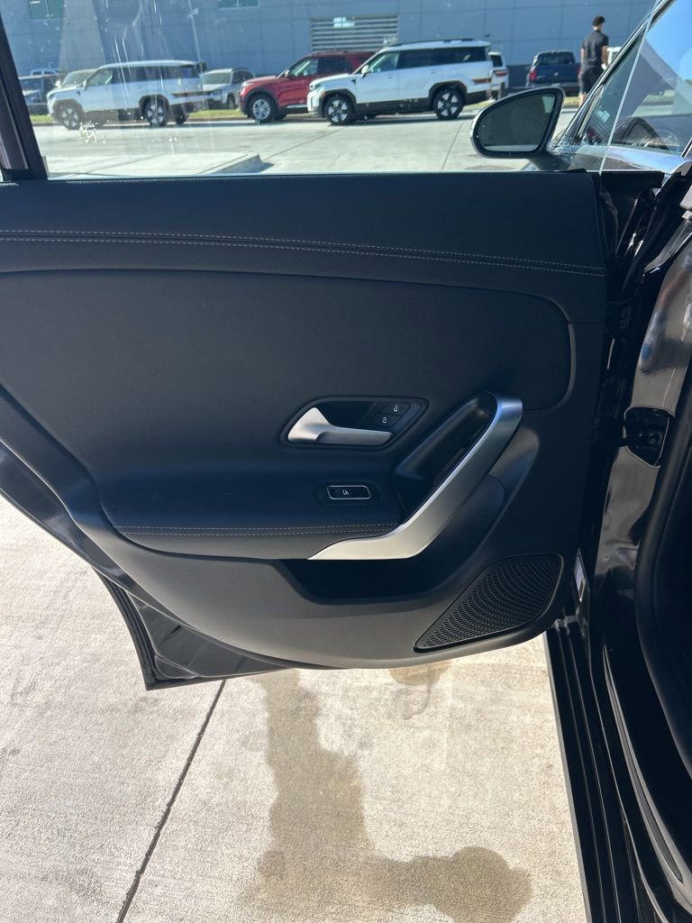 Used 2025 Mercedes-Benz CLA 250 4MATIC image 10