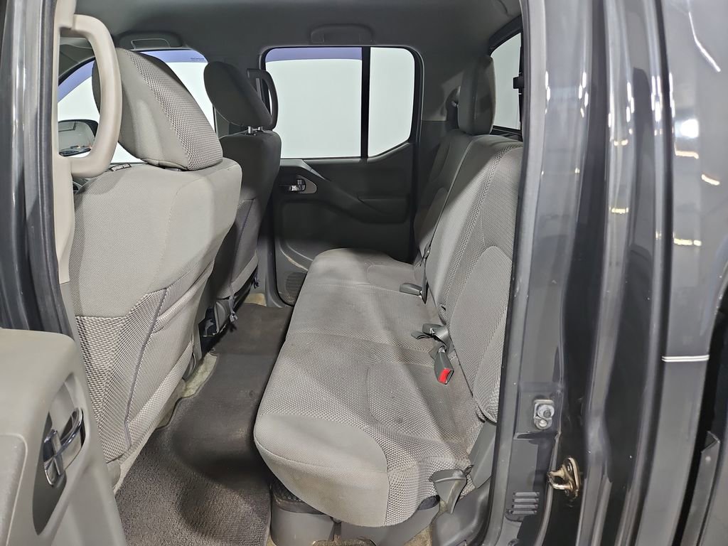 Used 2015 Nissan Frontier SV w/ SV Value Truck Package AWD/4WD image 24