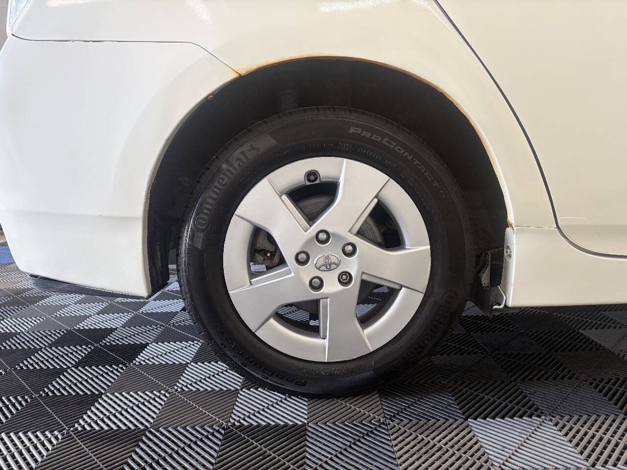 Used 2010 Toyota Prius Five FWD image 23