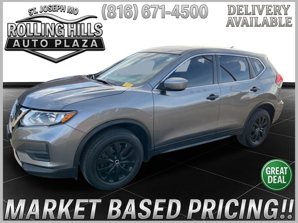 Used 2018 Nissan Rogue S image 1