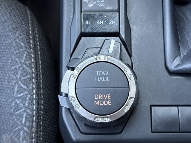 Used 2025 Toyota 4Runner SR5 AWD/4WD image 16