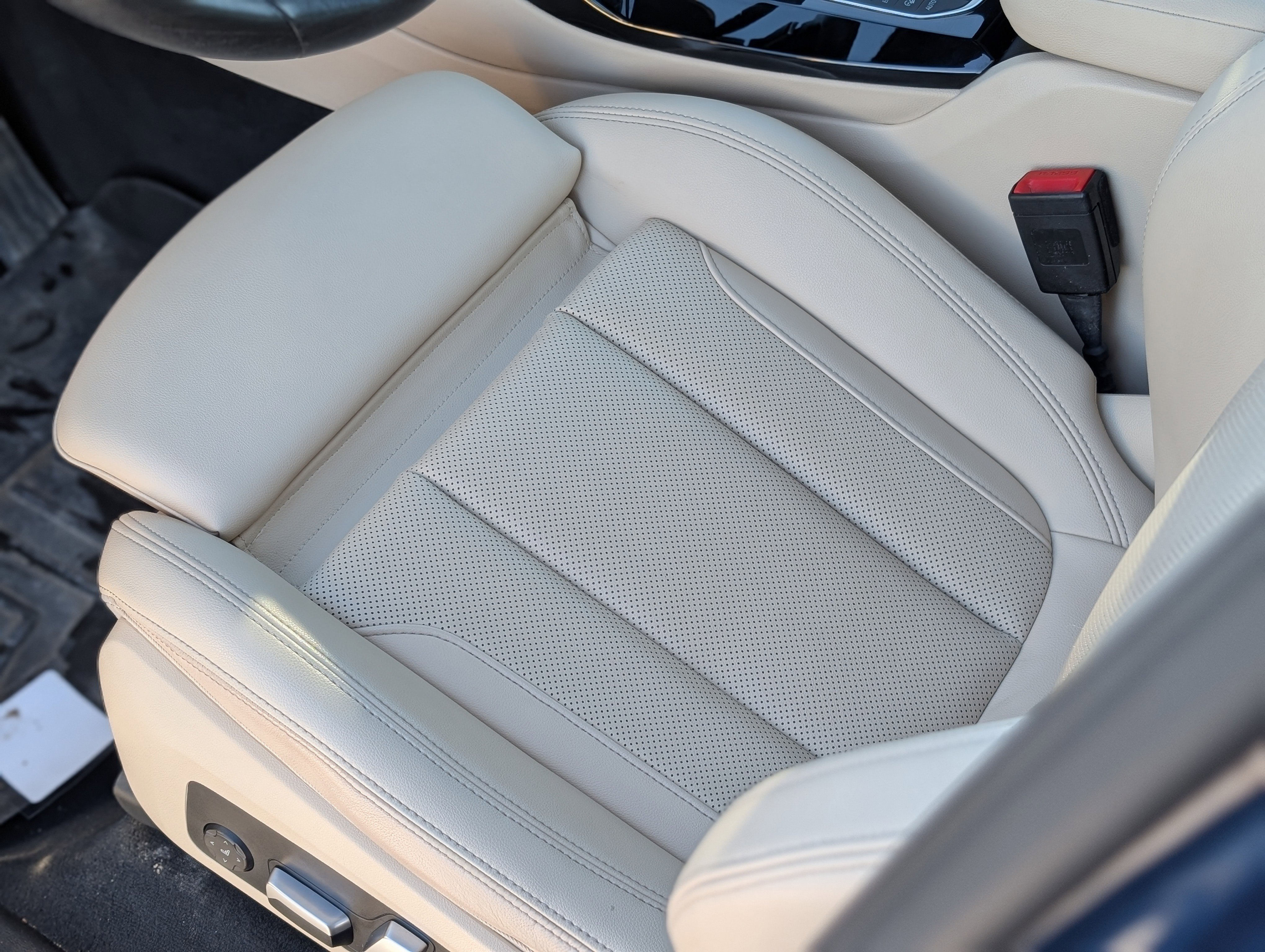 Used 2022 BMW X3 xDrive30i w/ Premium Package 2 image 35