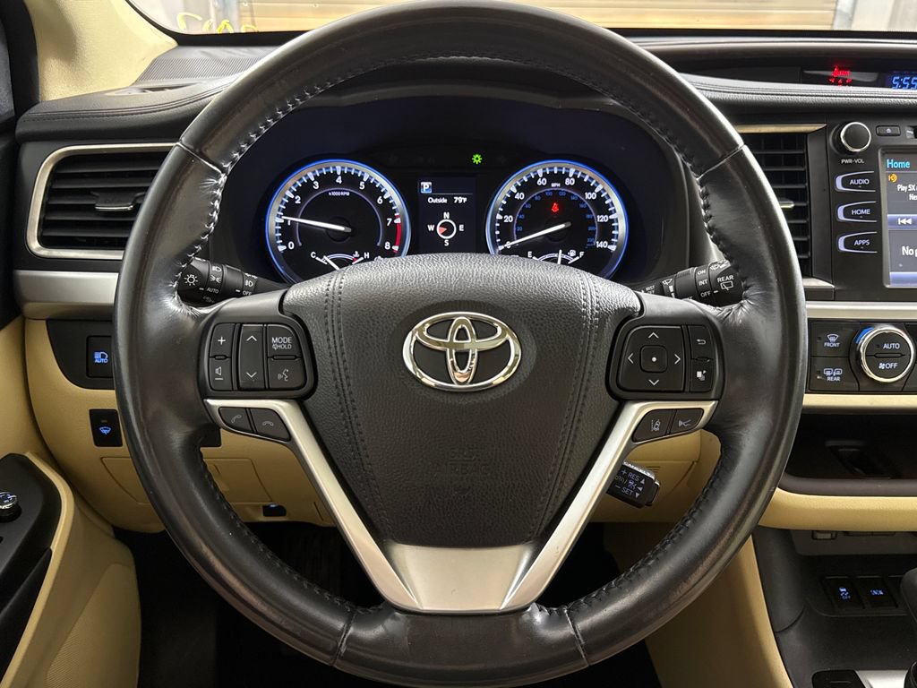 Used 2017 Toyota Highlander XLE FWD image 15