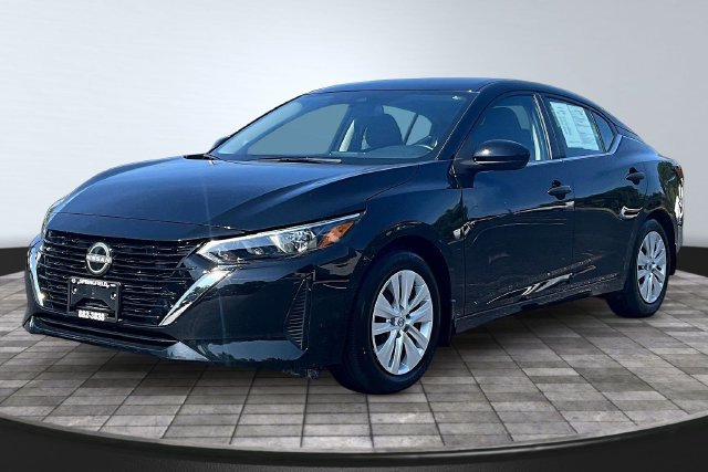 Used 2025 Nissan Sentra S FWD image 1