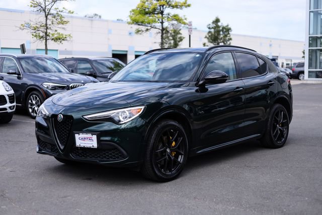 Used 2021 Alfa Romeo Stelvio Ti w/ Nero Edizione AWD/4WD image 7