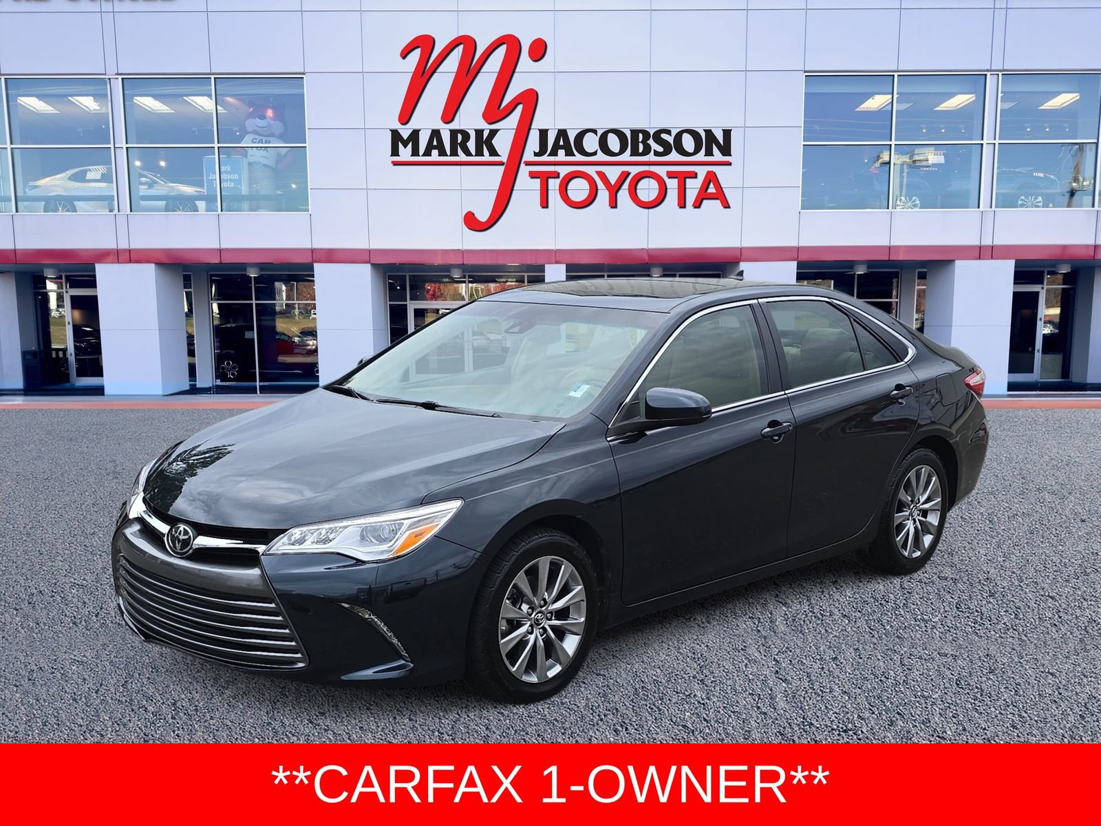 Used 2017 Toyota Camry XLE