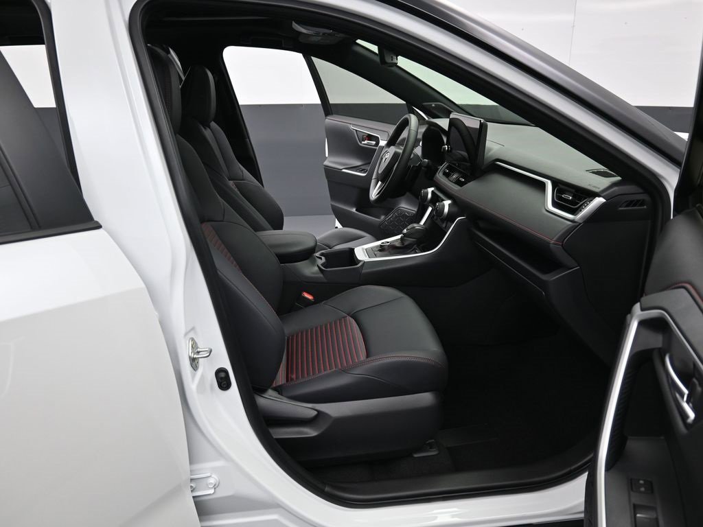 Used 2025 Toyota RAV4 XSE image 37