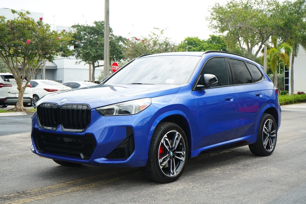 Used 2023 BMW X1 xDrive28i w/ M Sport Package AWD/4WD image 3