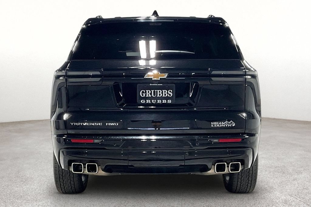 Used 2025 Chevrolet Traverse High Country w/ LPO, Floor Liner Package AWD/4WD image 5