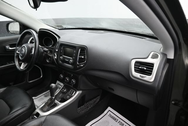 Used 2018 Jeep Compass Latitude AWD/4WD image 8