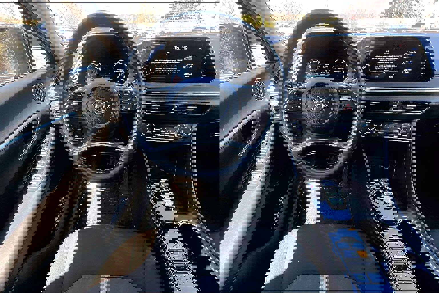 Used 2023 Hyundai Sonata SEL w/ Convenience Package image 5