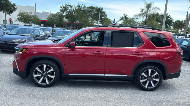 Used 2023 Honda Pilot Touring image 4