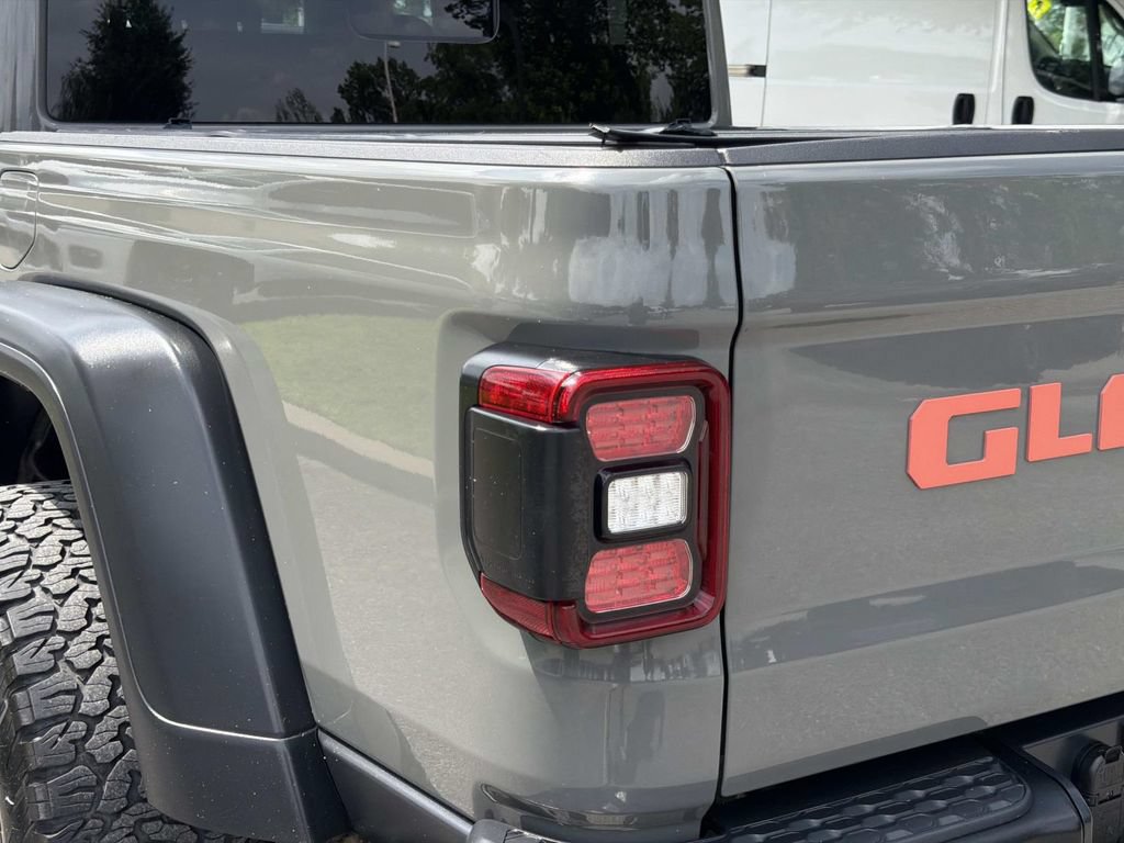 Used 2021 Jeep Gladiator Rubicon w/ LED Lighting Group AWD/4WD image 12