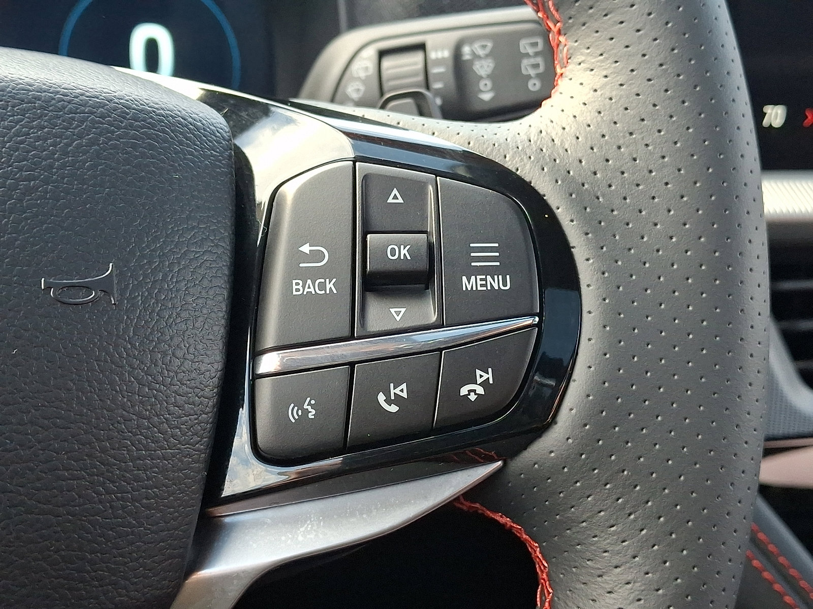 Certified 2025 Ford Explorer ST w/ Sun And Sound Package image 28