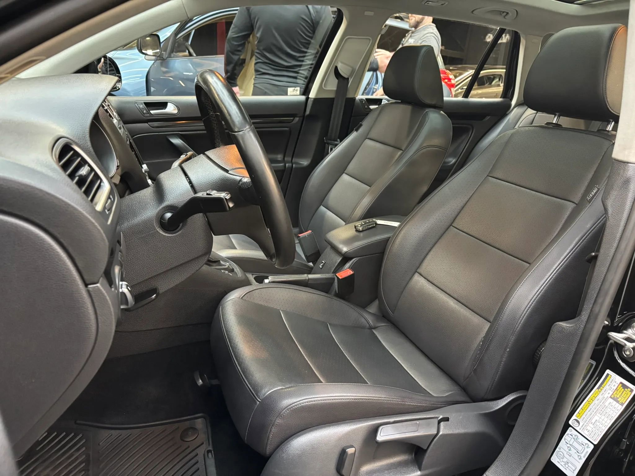 Used 2012 Volkswagen Jetta TDI FWD image 13
