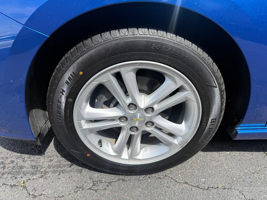 Used 2018 Chevrolet Cruze LT FWD image 27
