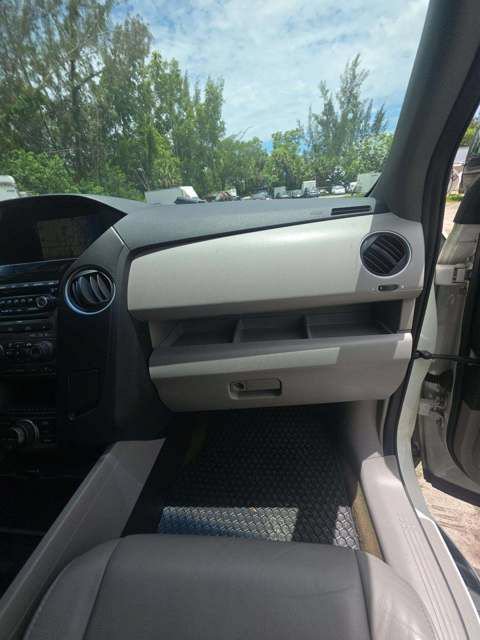 Used 2015 Honda Pilot Touring image 8