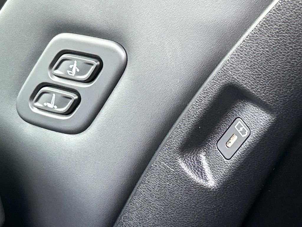 New 2025 Hyundai Santa Fe Calligraphy FWD image 27