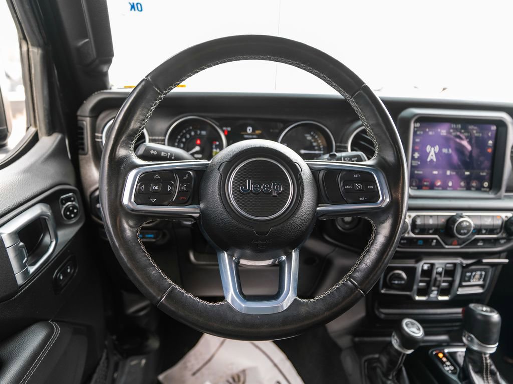 Used 2023 Jeep Wrangler Unlimited Sahara w/ Cold Weather Group AWD/4WD image 20
