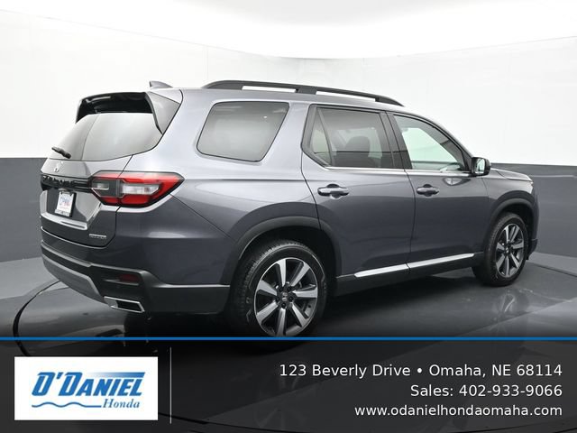 Used 2024 Honda Pilot Touring image 6