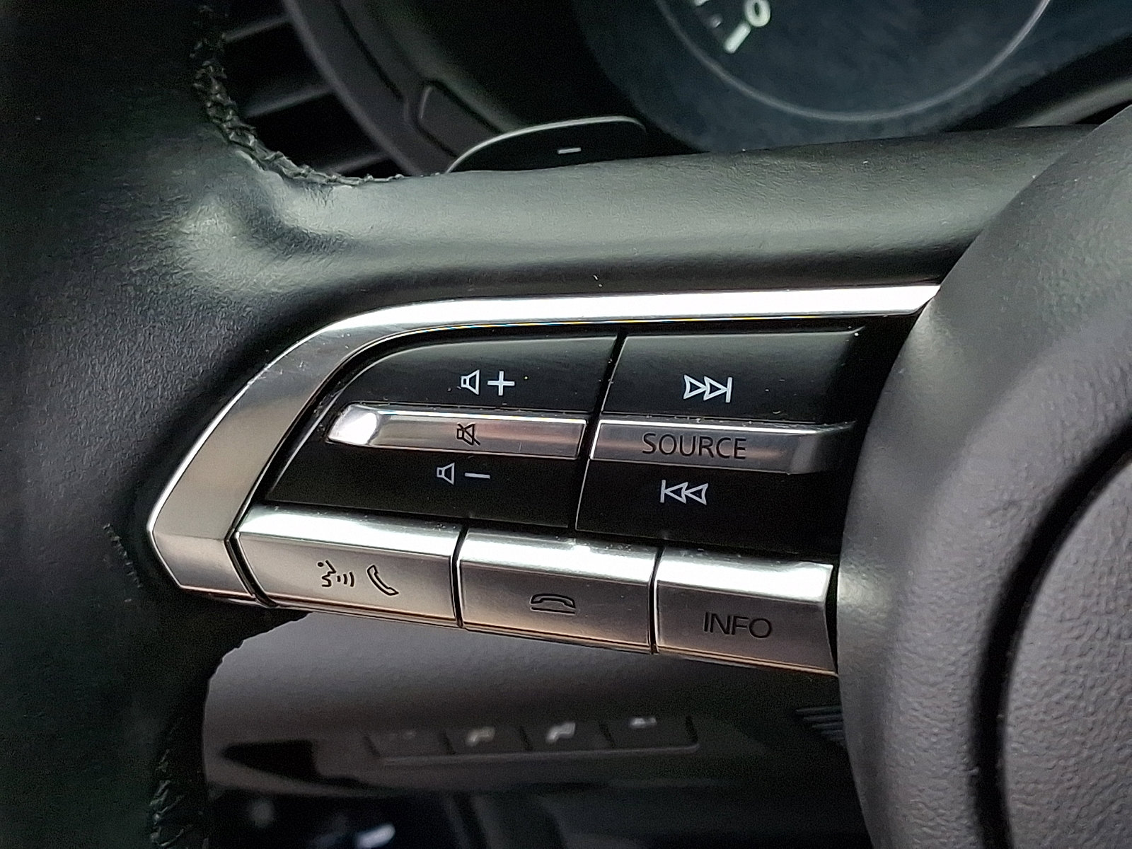 Used 2020 MAZDA CX-30 AWD w/ Premium Package image 21