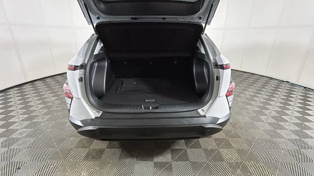 Certified 2025 Hyundai Kona SEL FWD image 27