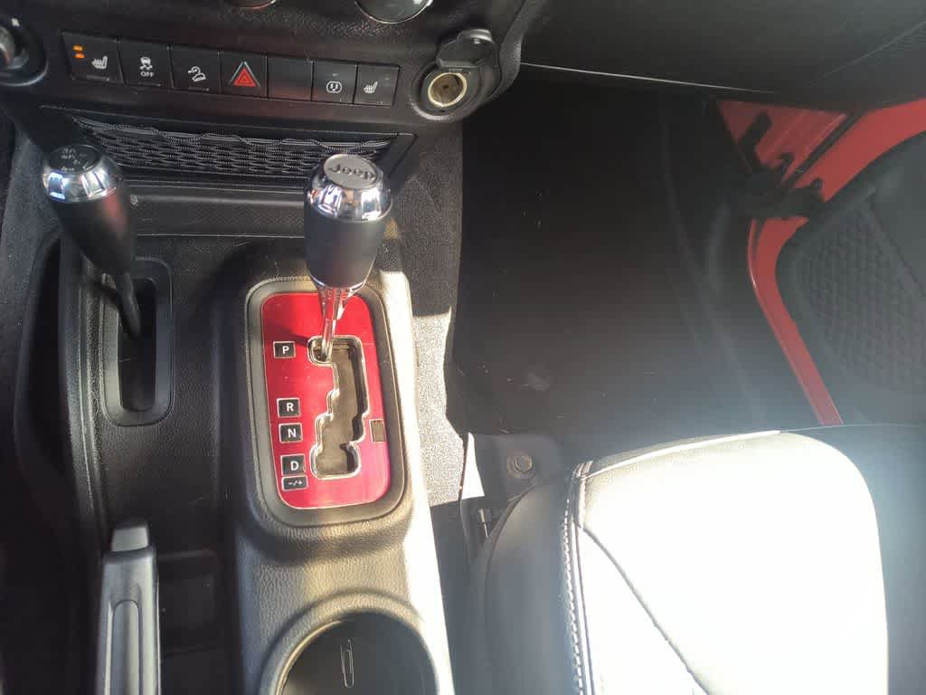 Used 2018 Jeep Wrangler Unlimited Sahara w/ Max Tow Package image 20