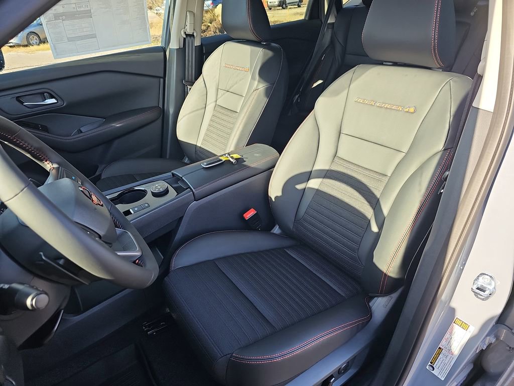 New 2026 Nissan Rogue SV AWD/4WD image 18