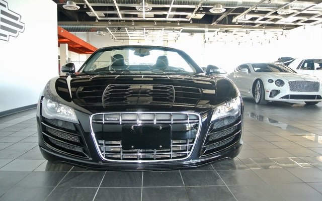 Used 2011 Audi R8 V10 image 8