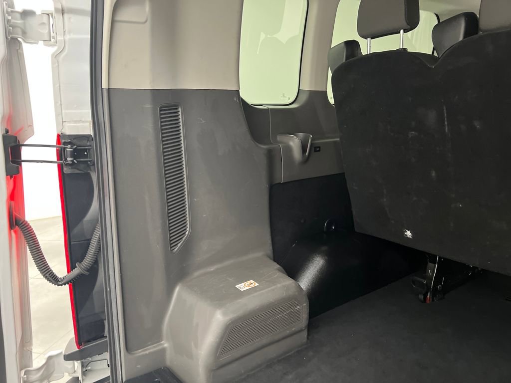 Used 2023 Ford Transit 350 XLT image 14