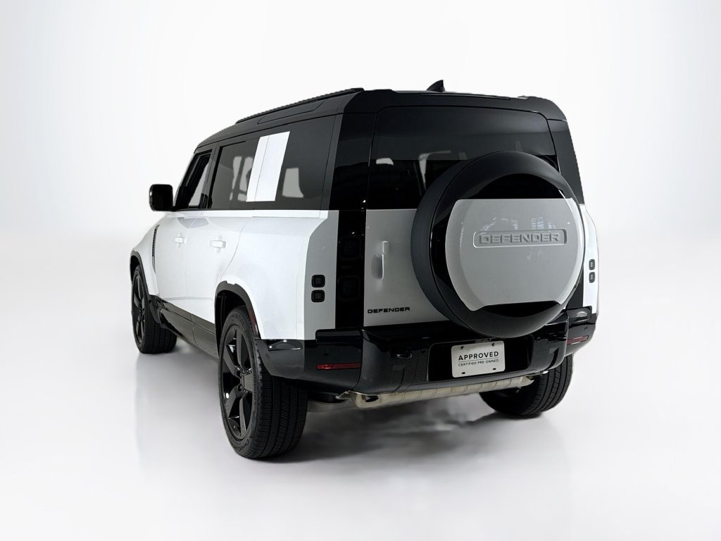 Used 2026 Land Rover Defender 110 X-Dynamic SE AWD/4WD image 3