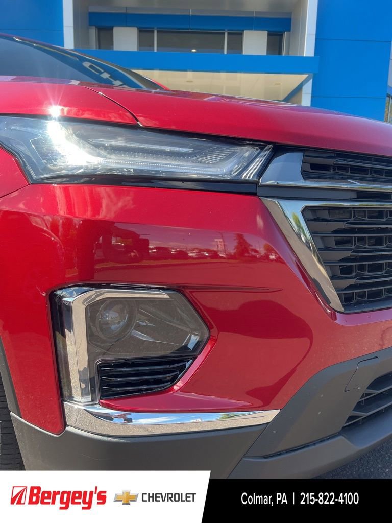 Used 2024 Chevrolet Traverse LT w/ Midnight/Sport Edition AWD/4WD image 16